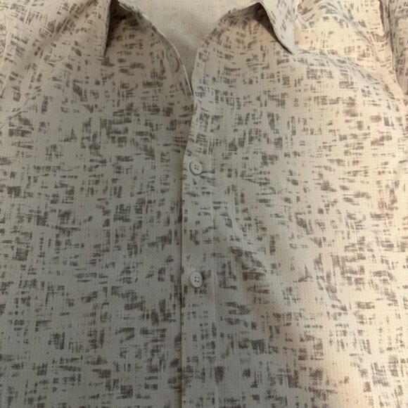 Lululemon Airing Easy Short Sleeve Shirt - Antique White Raw Linen - Sz S - Picture 2 of 4